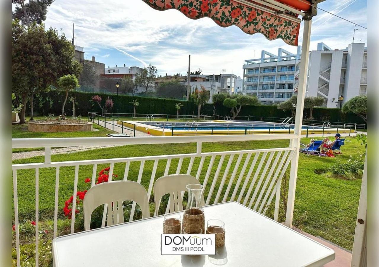 Domuum Holidays - Dms III Pool サロウ エクステリア 写真